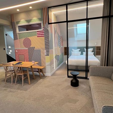 Hotel Et Apparts Marin Laval  Zewnętrze zdjęcie
