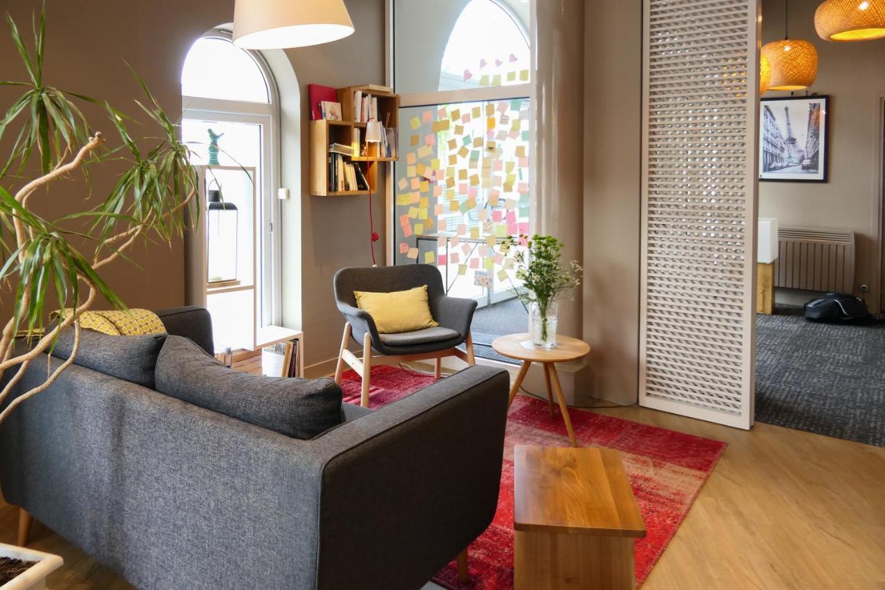 Hotel Et Apparts Marin Laval  Zewnętrze zdjęcie