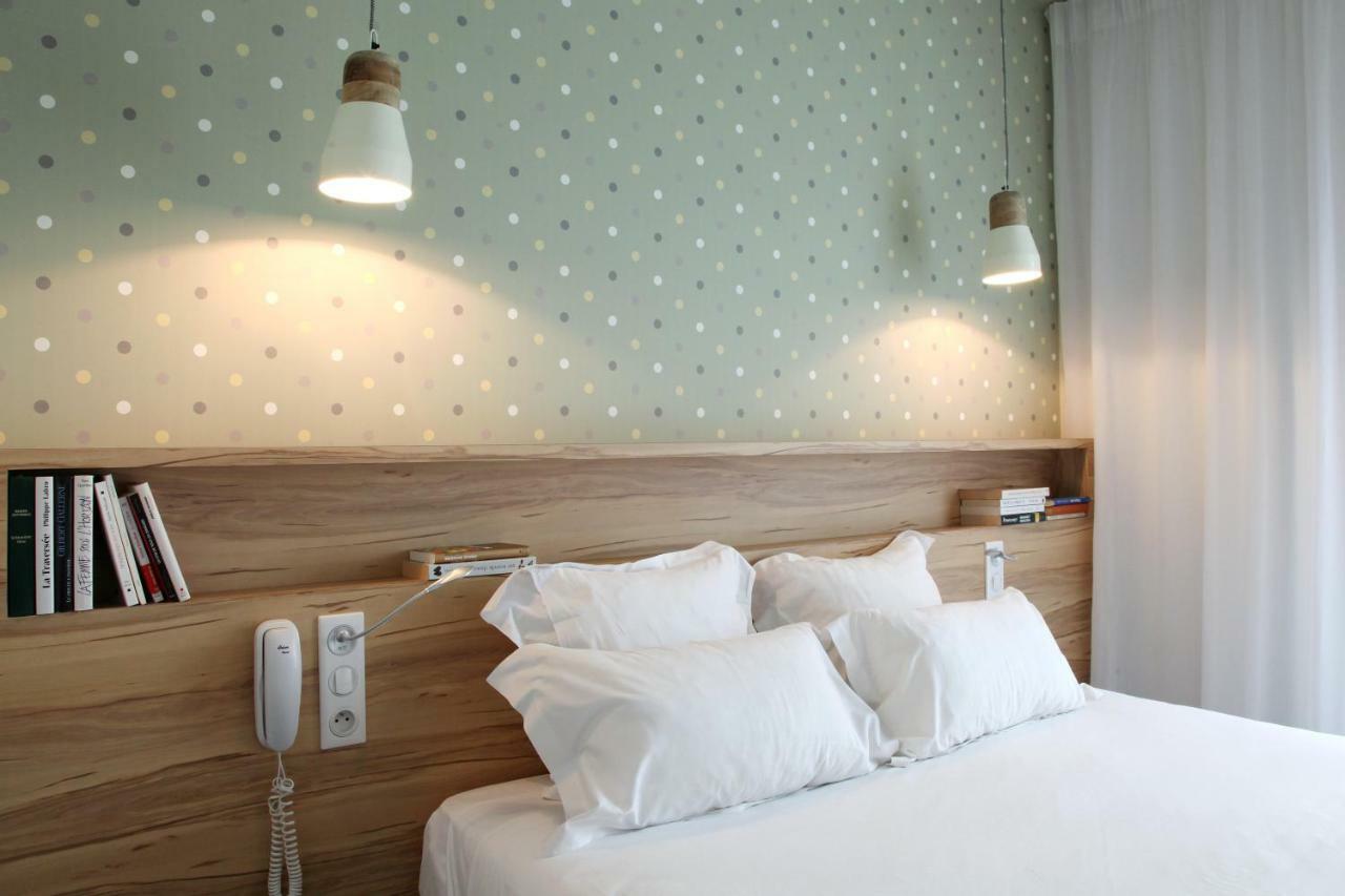 Hotel Et Apparts Marin Laval  Zewnętrze zdjęcie