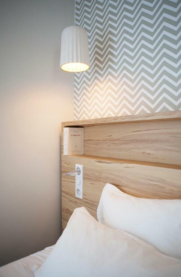 Hotel Et Apparts Marin Laval  Zewnętrze zdjęcie