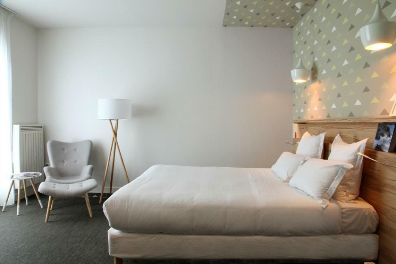 Hotel Et Apparts Marin Laval  Zewnętrze zdjęcie