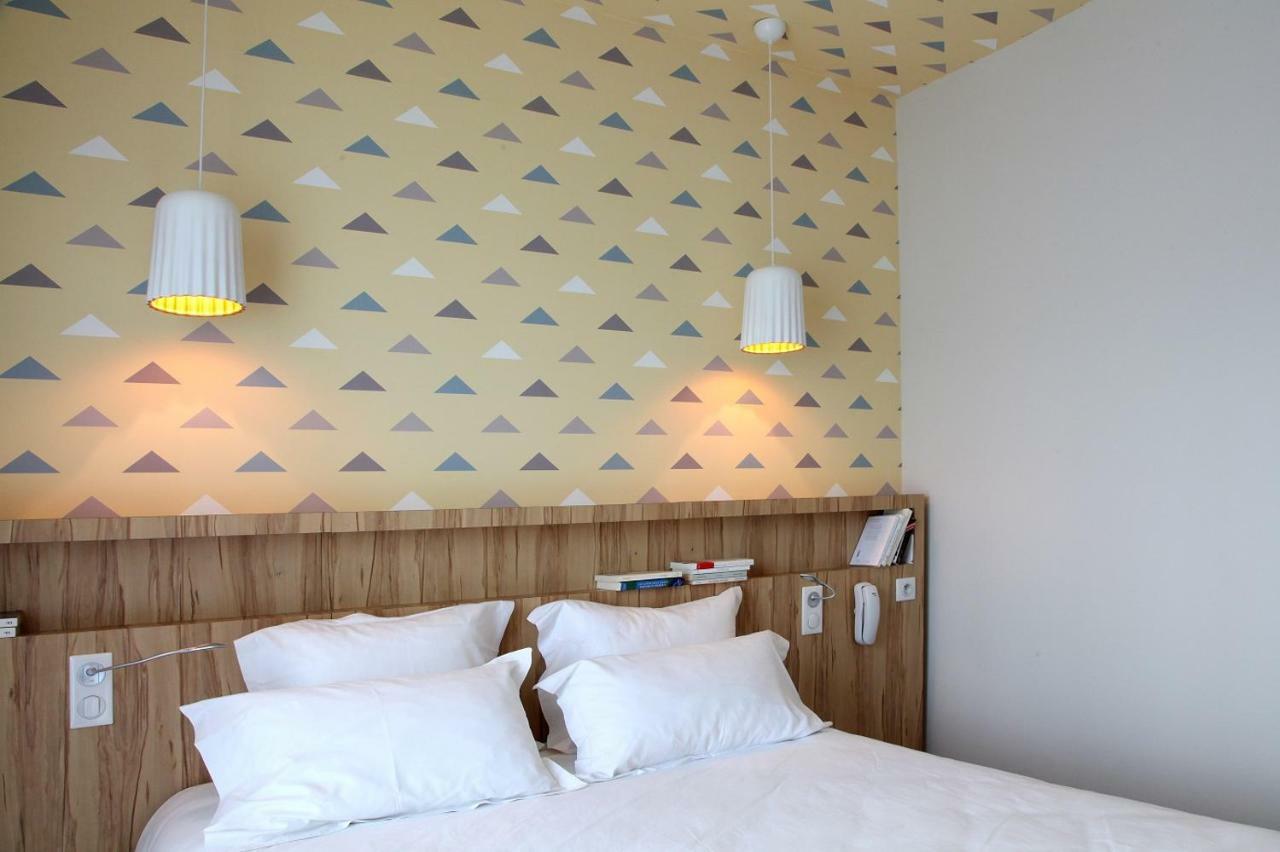 Hotel Et Apparts Marin Laval  Zewnętrze zdjęcie